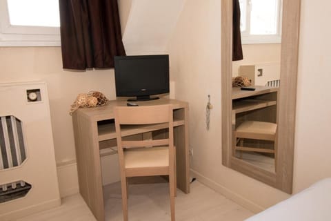 Hôtel Pacific Hotel in Calais