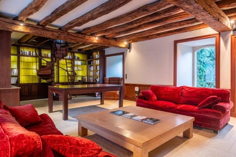 L'écu de Bretagne Hotel in Centre-Val de Loire