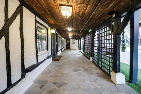 Tudor Oaks Lodge Stevenage North Hotel in South Cambridgeshire District