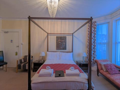 The Senarth Bed and Breakfast in Llandudno