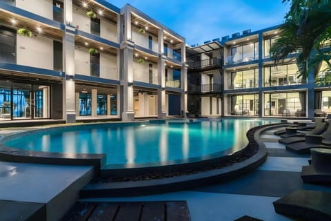 Kokotel Khao Lak Lighthouse Resort in Khuekkhak