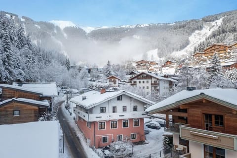 B&B by Zillners Bed and Breakfast in Zell am See