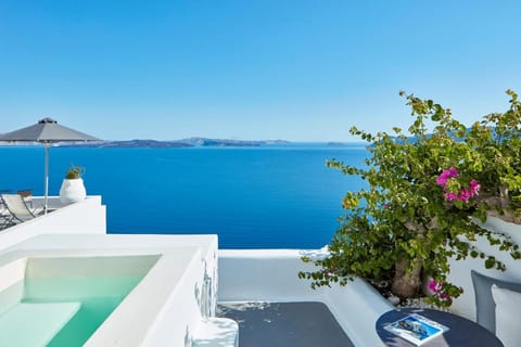Villa Katikies Hotel in Oia