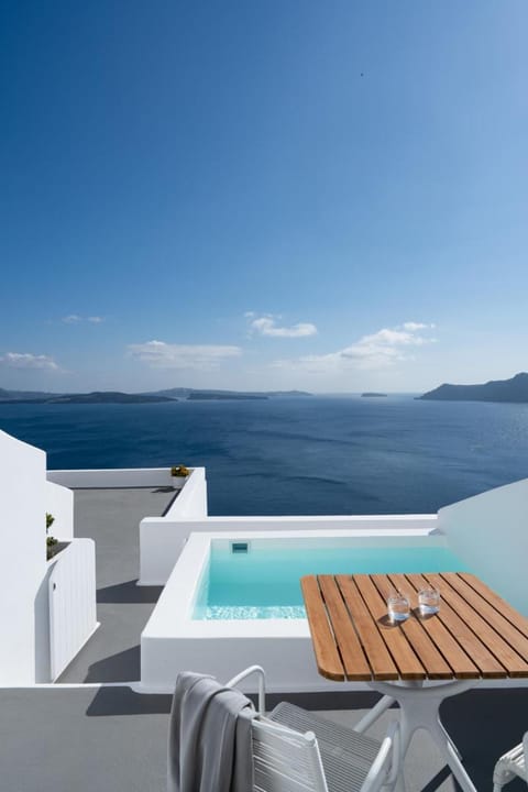 Villa Katikies Hotel in Oia