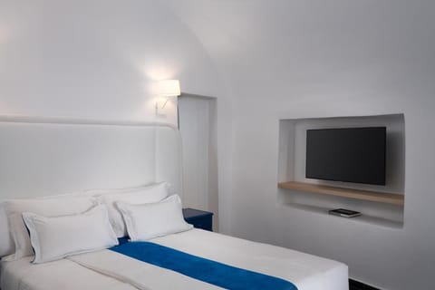 Villa Katikies Hotel in Oia