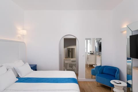 Villa Katikies Hotel in Oia