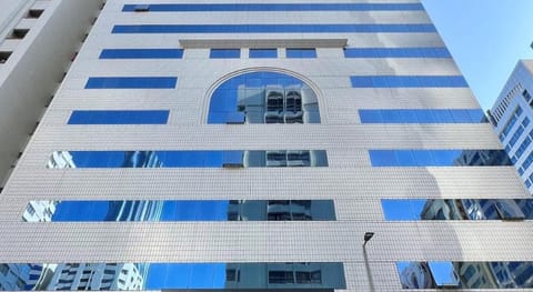 Uptown Hotel Apartment Abu Dhabi Apartment hotel in Abu Dhabi