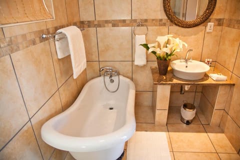 Die Fonteine Country Guesthouse and Glamping Bed and Breakfast in Western Cape