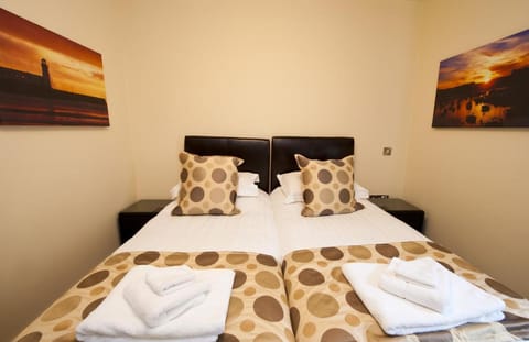 Harbourside Apartments with Private Parking Apartment in Scarborough