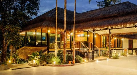 Tup Kaek Sunset Beach Resort & Spa Resort in Krabi Changwat