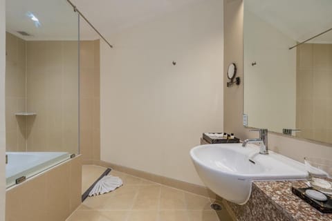 Splash Beach Resort, Mai Khao Phuket Resort in Mai Khao