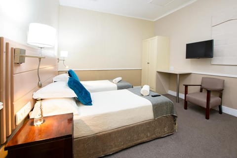 Queens Hotel Hotel in Western Cape