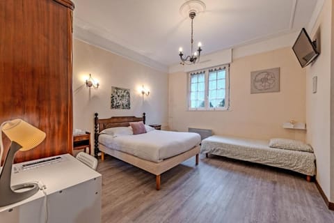 Logis Hotel De La Corniche Hotel in Brest