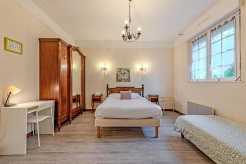 Logis Hotel De La Corniche Hotel in Brest