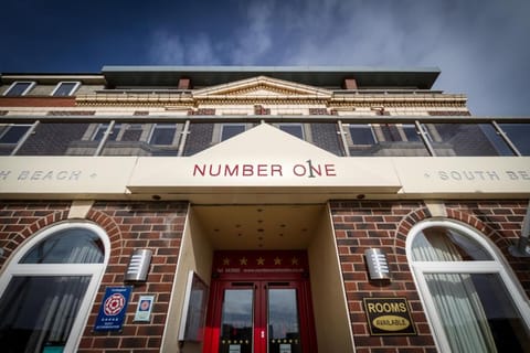 Number One South Beach Bed and Breakfast in Blackpool