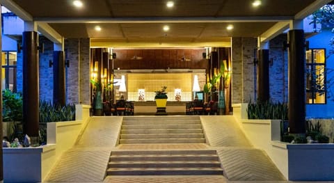 Seaview Resort Khao Lak - SHA Plus Resort in Khuekkhak