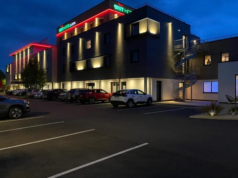 Brit Hotel Du Parc - Fougères Hotel in Brittany