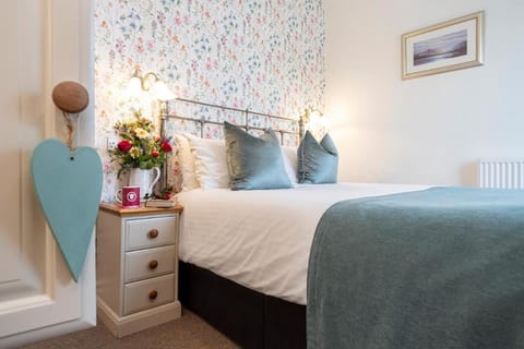 Elder Grove Bed and Breakfast in Lake Road