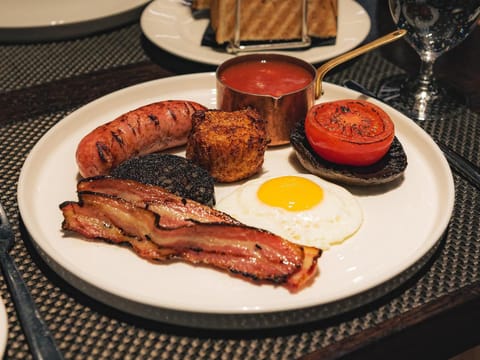 Dakota Eurocentral Hotel in Bellshill