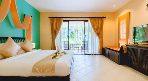 Sudala Beach Resort Resort in Khuekkhak