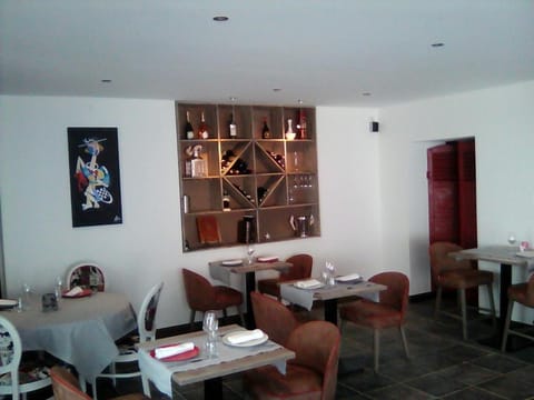 La Ferme Blanche, The Originals Relais Hotel in Lille