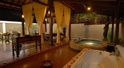 Banyualit Spa 'n Resort Lovina Resort in Buleleng