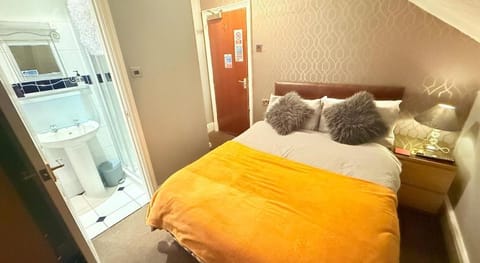 Ash Lea Hotel Bed and Breakfast in Blackpool
