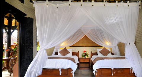 Hidden Paradise Cottages Campground/ 
RV Resort in Abang