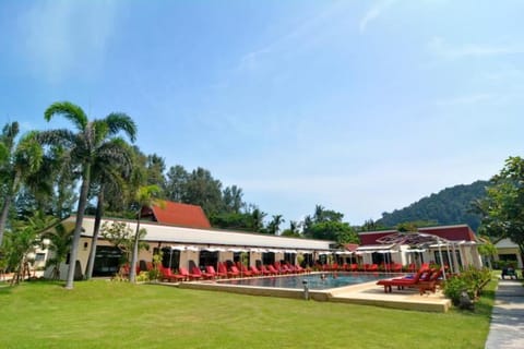 Golden Bay Cottage (SHA Extra Plus) Resort in Sala Dan