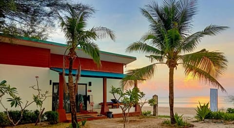 Golden Bay Cottage (SHA Extra Plus) Resort in Sala Dan