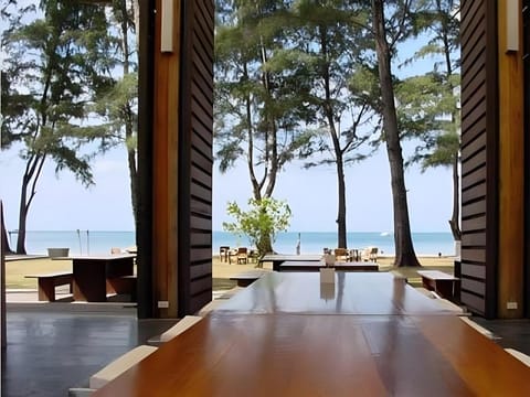 Costa Lanta Hotel Adult Only Resort in Sala Dan