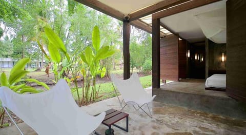 Costa Lanta Hotel Adult Only Resort in Sala Dan