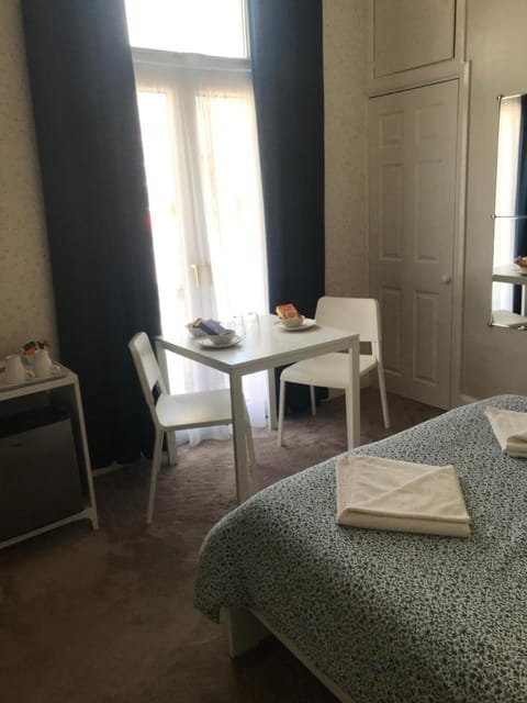 Brunton House Guest House Bed and Breakfast in Clacton-on-Sea