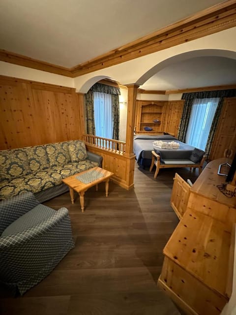 Hotel Isolabella Wellness Hotel in Fiera di Primiero