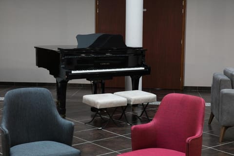 L'EPI HOTEL Hotel in Île-de-France