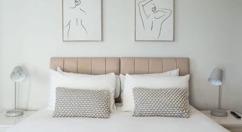 Cotels Centro Budget Busting Apartments! CENTRAL LOCATION, PARKING, FIBRE WIFI, SMART TV, FULLY EQUIPPED KITCHEN Apartment in Northampton