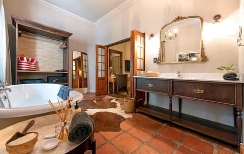 Avondrood Guest House by The Oyster Collection Bed and Breakfast in Franschhoek