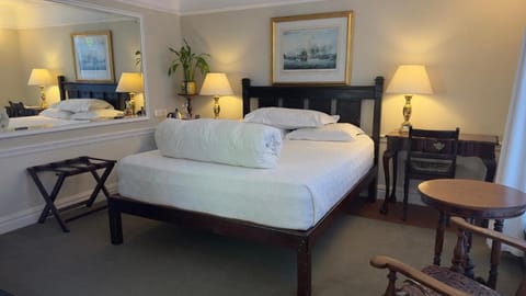 Tintagel Guest House Bed and Breakfast in Cape Town