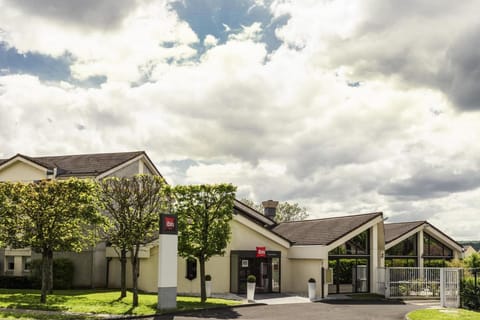 ibis Cergy-Pontoise Le Port Hotel in Cergy