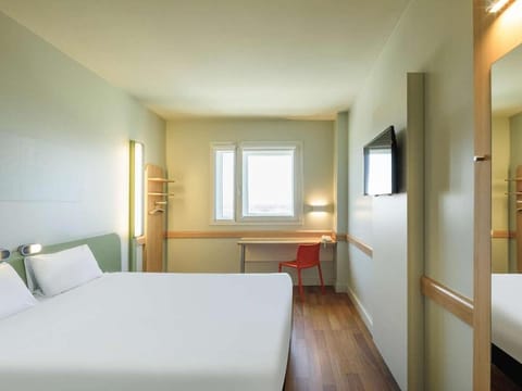 Ibis Budget Málaga Aeropuerto Avenida de Velazquez Hotel in Malaga