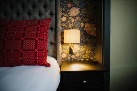 The Globe Hotel in Warwick