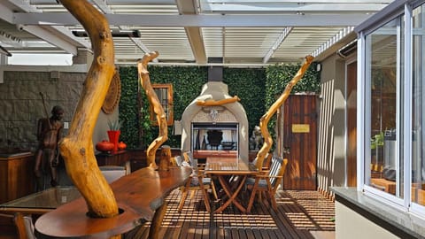 Wilton Manor Guest House Bed and Breakfast in Cape Town