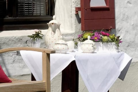 Malteser Komturei Hotel / Restaurant Hotel in Bergisch Gladbach