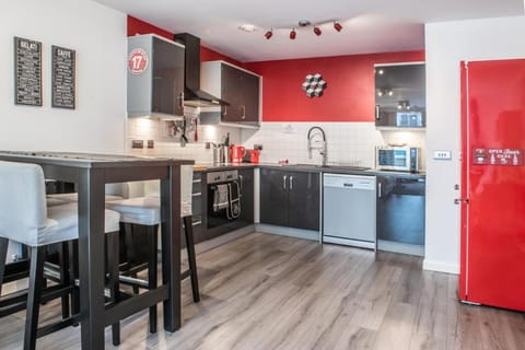 City Stay Apartments - Hub Apartment in Milton Keynes