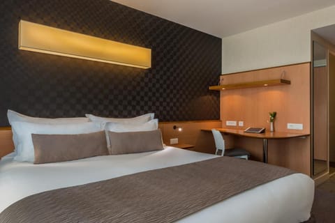Best Western Plus Paris Val De Bievre Hotel in Île-de-France