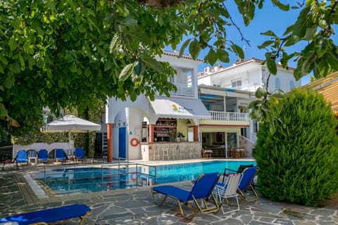Melissa Gold Coast Hotel in Halkidiki