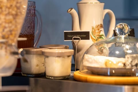 greet Chartres Est Hotel in Chartres