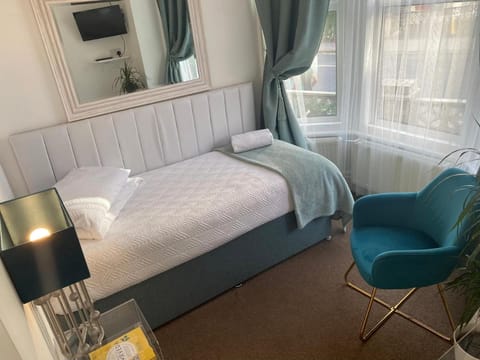 A & B Guest House Cambridge Ltd Bed and Breakfast in Cambridge