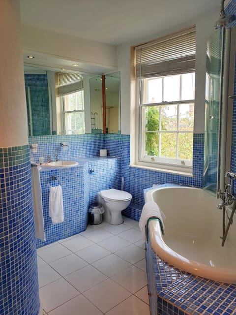 The Crown House Inn Bed and Breakfast in Uttlesford