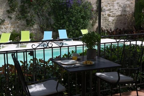 Les Jardins De La Livrée Bed and Breakfast in Villeneuve-lès-Avignon